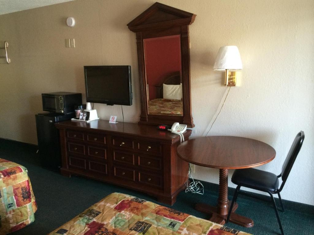 Bestway Inn Ruidoso Downs Rum bild
